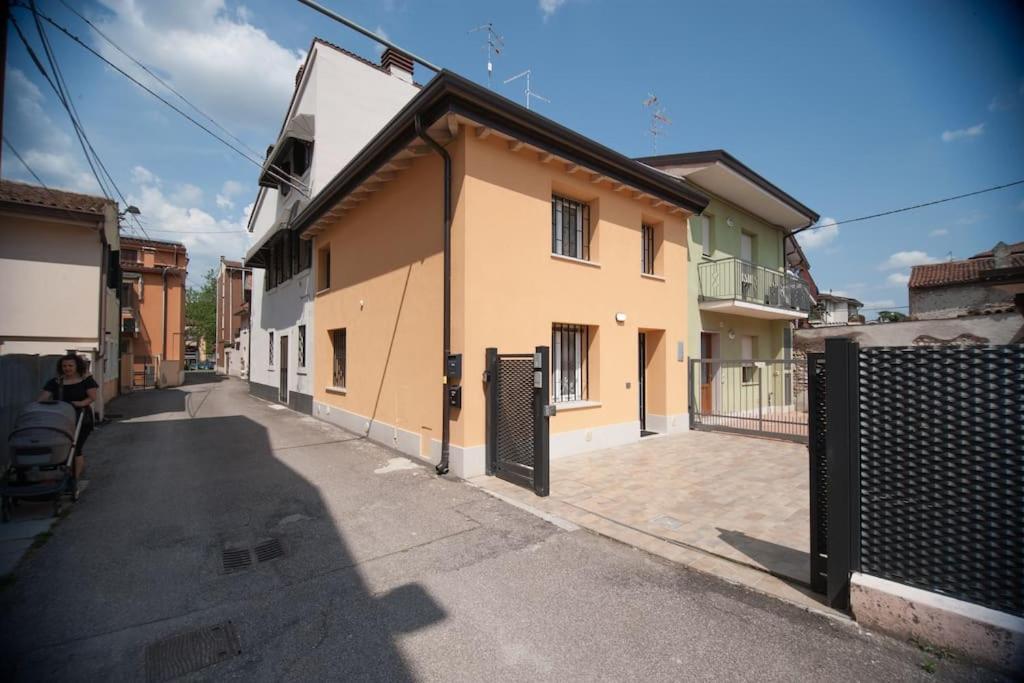 Casa Gemma - Big Family House With Free Parking Apartment ซาน จิโอวานนิ ลูปาโตโต ภายนอก รูปภาพ